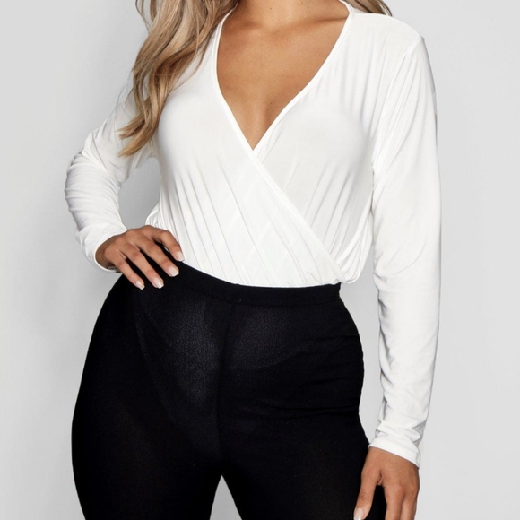 NWT Boohoo White Bodysuit Wrap Over Size 8 - Picture 2 of 8